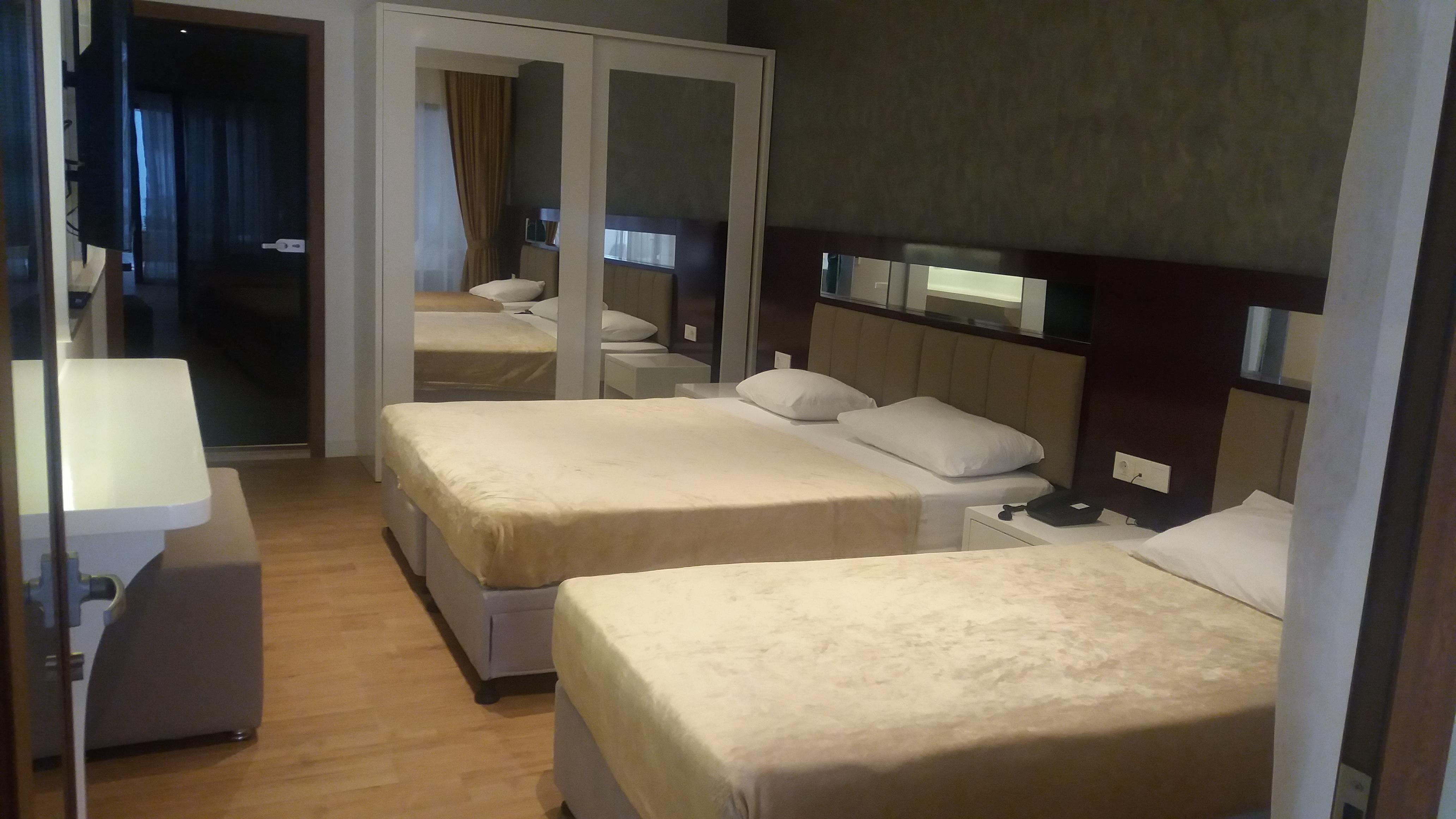 Mirage World Hotel 이크멜러 외부 사진