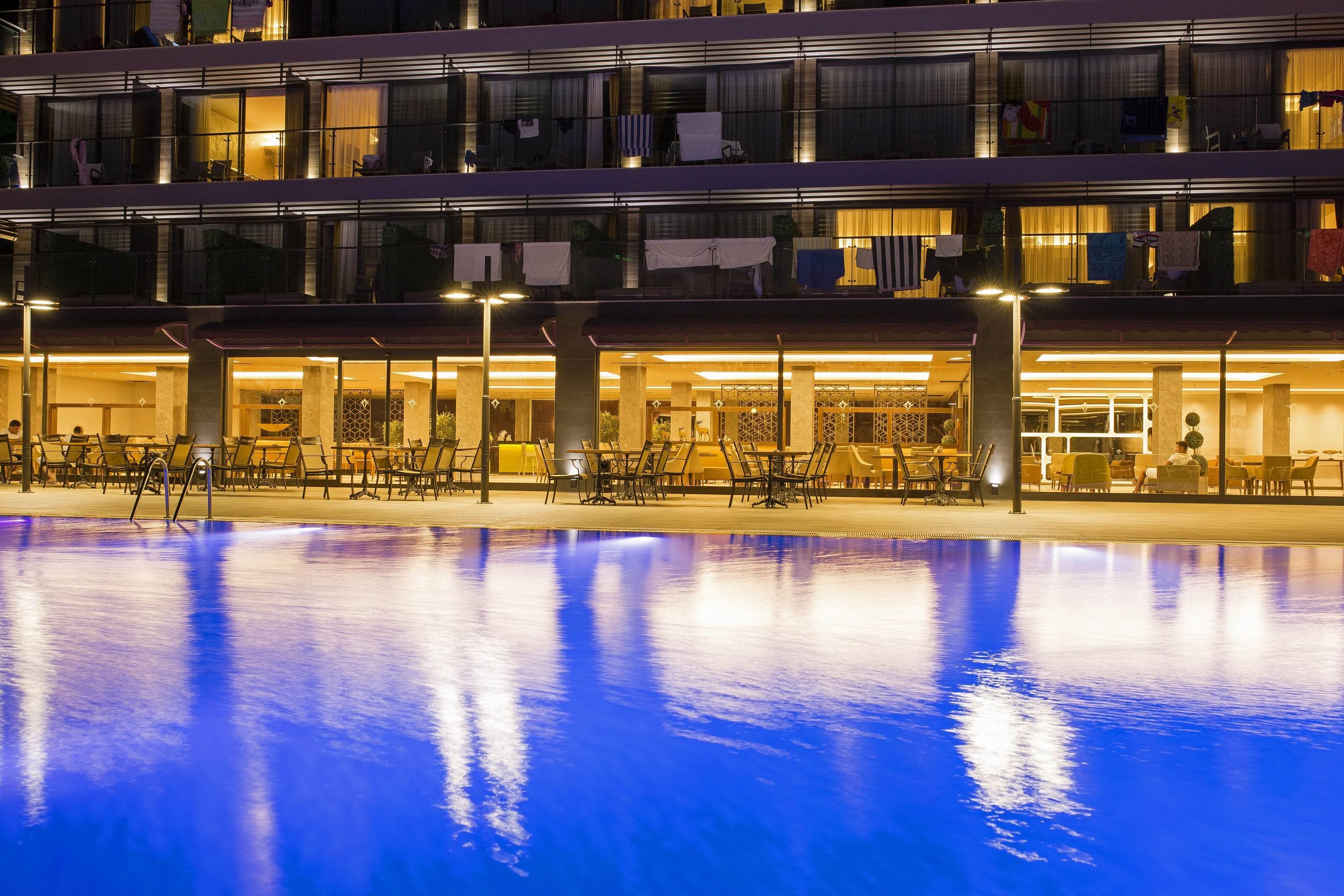 Mirage World Hotel 이크멜러 외부 사진