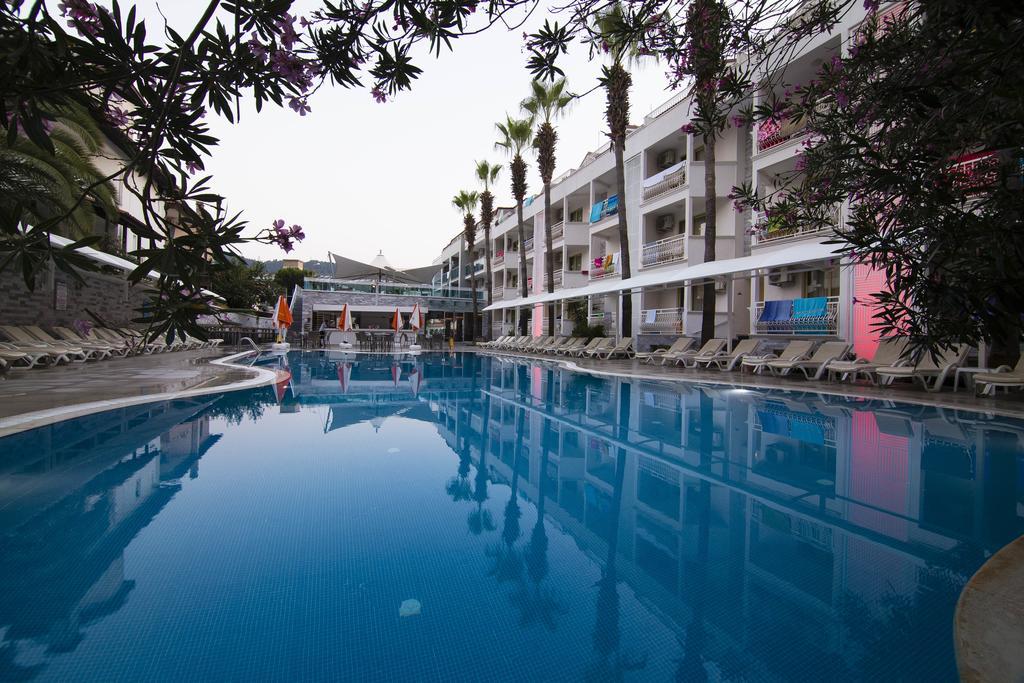 Mirage World Hotel 이크멜러 외부 사진
